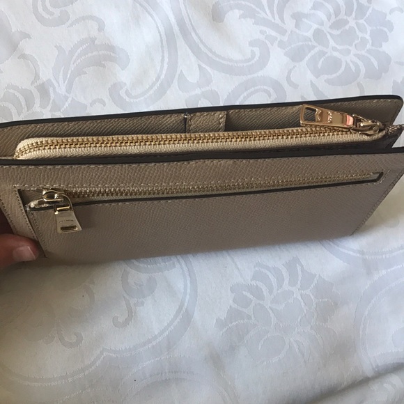 Coach Nude Wallet RARE NWOT - Picture 4 of 4